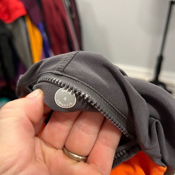 🌸Lululemon Step Lively Crop 82  - Picture 3 of 4